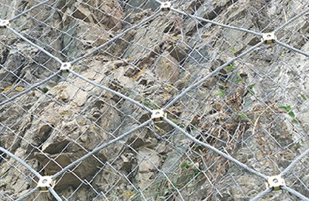 sns边坡防护网特点和优势在哪？